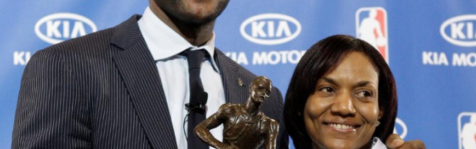 开云-詹姆斯：妈妈生我时只有16岁 我的动力是给她买个带储藏室的房子