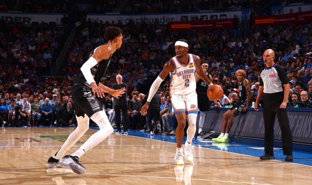 开云棋牌-张佳玮：切特远射都被文班送出底线 SGA小打大雷霆队史仅一人可比