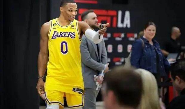 开云体育-韦少：球队若不喜欢我很正常 会做对球队有利的事